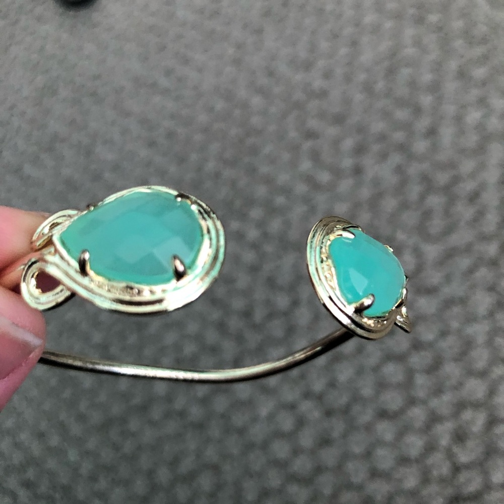 Kendra Scott bracelet!